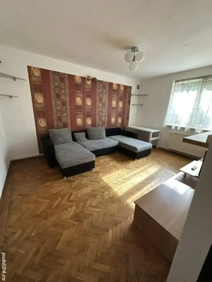 Apartament 3 camere zona Spitalul Judetean
