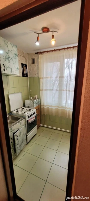 Inchiriez apartament termen lung (1500 lei )   regim hotelier (150 lei per zi)  - imagine 5