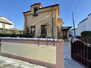 Apartament 3 camere de vanzare Constanta, zona Centrala