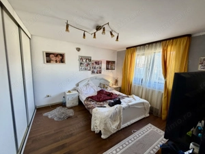 Casă / Vilă cu 4 camere de vânzare - imagine 9