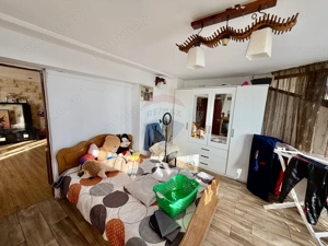 Casă / Vilă cu 4 camere de vânzare - imagine 13