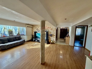 Casă / Vilă cu 4 camere de vânzare - imagine 5