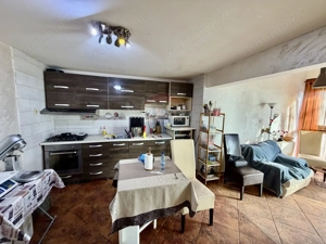 Casă / Vilă cu 4 camere de vânzare - imagine 15