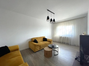 Apartament 3 camere zona Soarelui - 97.000