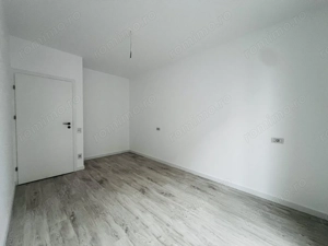 Apartament cu 2 camere si curte   -  Parter   -Zona Torontalului - imagine 4