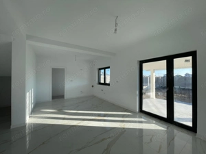 Duplex despartit prin camera tehnica - finisaje premium - imagine 3