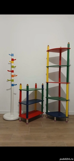 Etajera și cuier pt camera copilului 