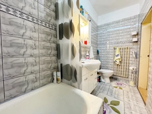 Casa 3 camere 80mp + curte individuala 372mp -zona Sagului - imagine 14