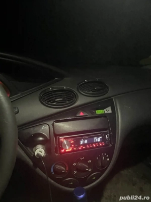 vand ford focus 1 - imagine 2