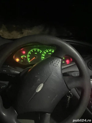 vand ford focus 1 - imagine 4