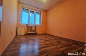 Apartament C   Sovata  Decomandat 