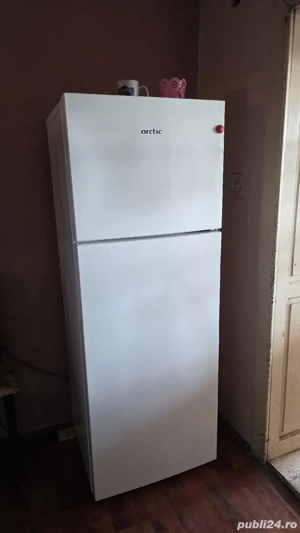 Vând frigider ! 