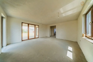 Vilă noua P+M in Sanleani - imagine 13