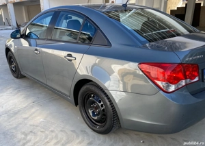 Chevrolet Cruze MY11 - imagine 2