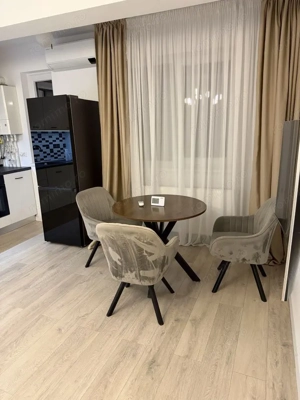 De închiriat apartament 2 camere  Apărătorii Patriei