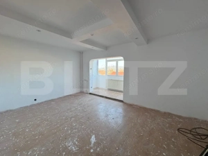 Apartament 3 camere, decomandat - zona Velenta - imagine 2