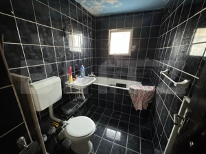 Apartament 3 camere, decomandat - zona Velenta - imagine 8