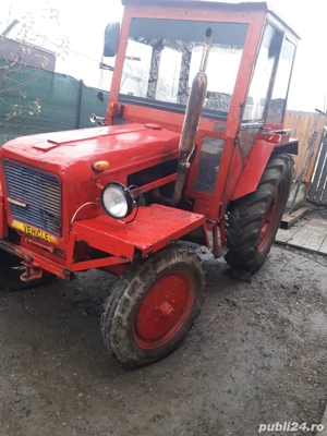 Vând sau schimb cu carosată basculabilă 