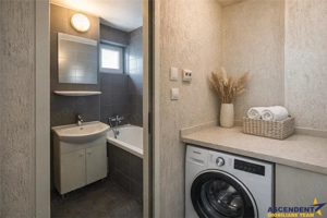 Apartament 2 camere,improspatat, decomandat,balcon,pivnita,Targu Secuiesc - imagine 6