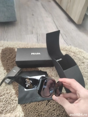 Ochelari de soare Prada 