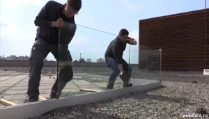 Melan Glass Design angajeaza montatori balustrade cu minim un an de experienta in domeniu.