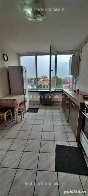 Garsoniera etaj intermediar zona Astra - imagine 3