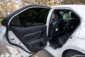 Toyota Camry exclusive - imagine 3