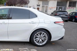 Toyota Camry exclusive - imagine 6