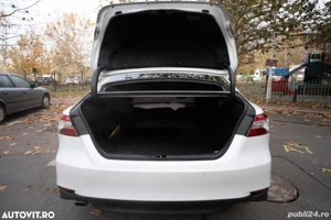 Toyota Camry exclusive - imagine 5