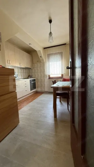 Apartament 2 camere, 57 mp, zona Reghin  - imagine 11
