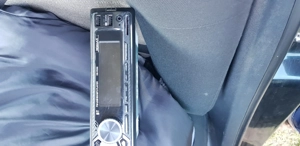 Radio auto marca Xomax