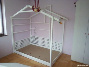 Mobilier la comandă din lemn masiv sau PAL