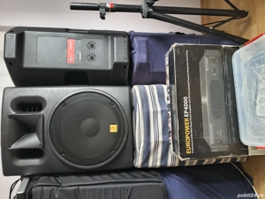 Vând 4 boxe pasive THE BOX PA502P și o putere BEHRINGER EP4000 asigur cabluri și 4 stative.