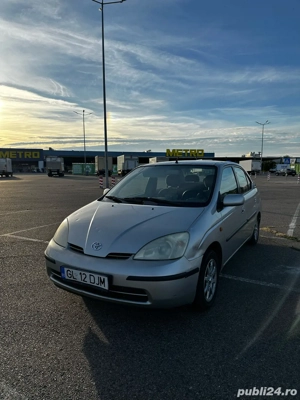 Toyota Prius din prima generație (NHW11, an 2001) - imagine 2