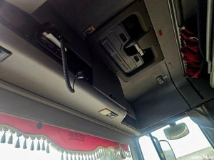 Cap tractor DAF XF 105.410 an 2007 - imagine 4