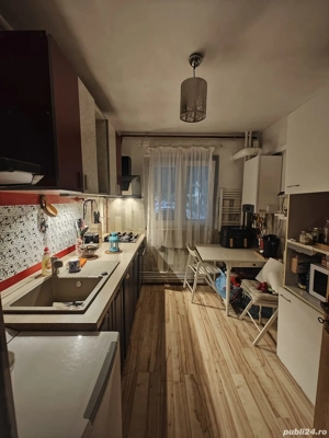 Vând apartament 3 cam decomandat sector 5 strada Bârcă - imagine 8