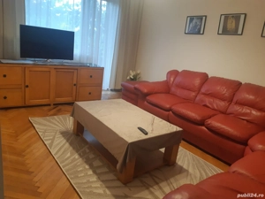 Inchiriez ap. 3 camere central in spatele hotelului Central , langa primarie si terasa Segafredo