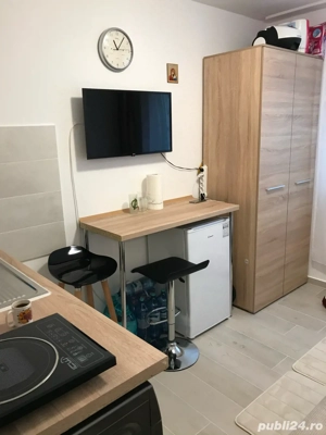 Proprietar vand garsoniera etaj 1