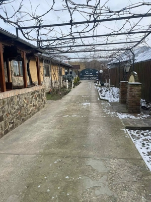 Casă de vânzare în comuna Costache Negri - imagine 2