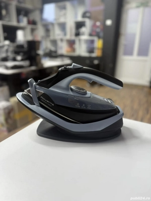 Fier de calcat fara fir Rowenta Freemove Force 2800W