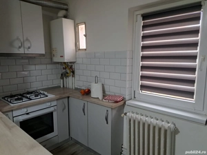 Vand apartament 2 camere - decomandat 