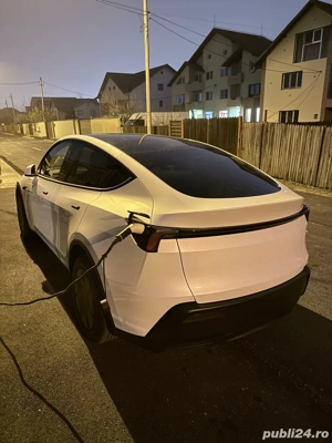 Tesla Model Y juniper Standard-dec2025 - imagine 3