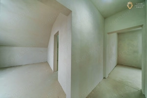 Vilă noua P+M in Sanleani - imagine 16