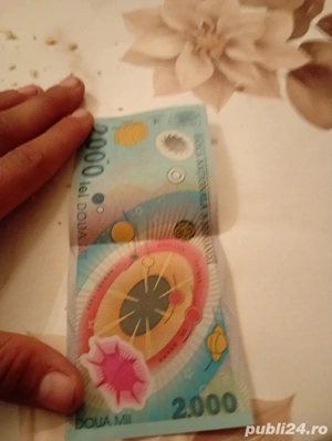 Vînd bacnotă de 2000 de lei cu eclipsa nr  