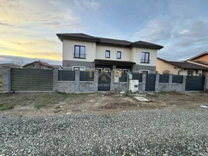 Duplex de vânzare Mosnita Nouă 5 camere - imagine 2