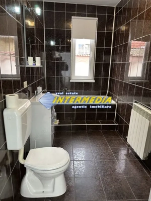 Casa 3 camere in Alba Iulia Zona CENTRU cu 900 mp teren utilitati si la asfalt - imagine 3