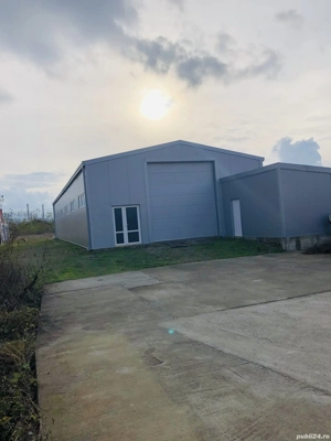 Închiriez hală 300 mp 