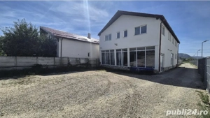 Showroom,birouri,depozitare