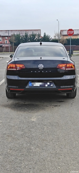 Volkswagen Passat  - imagine 5