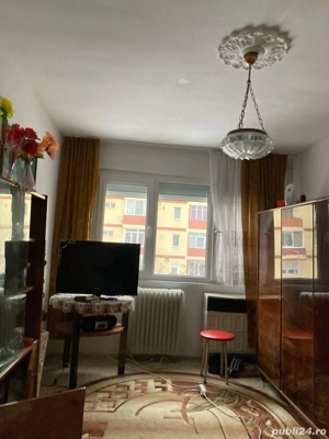 Etaj 1 proprietar .2  camere resita  - imagine 10